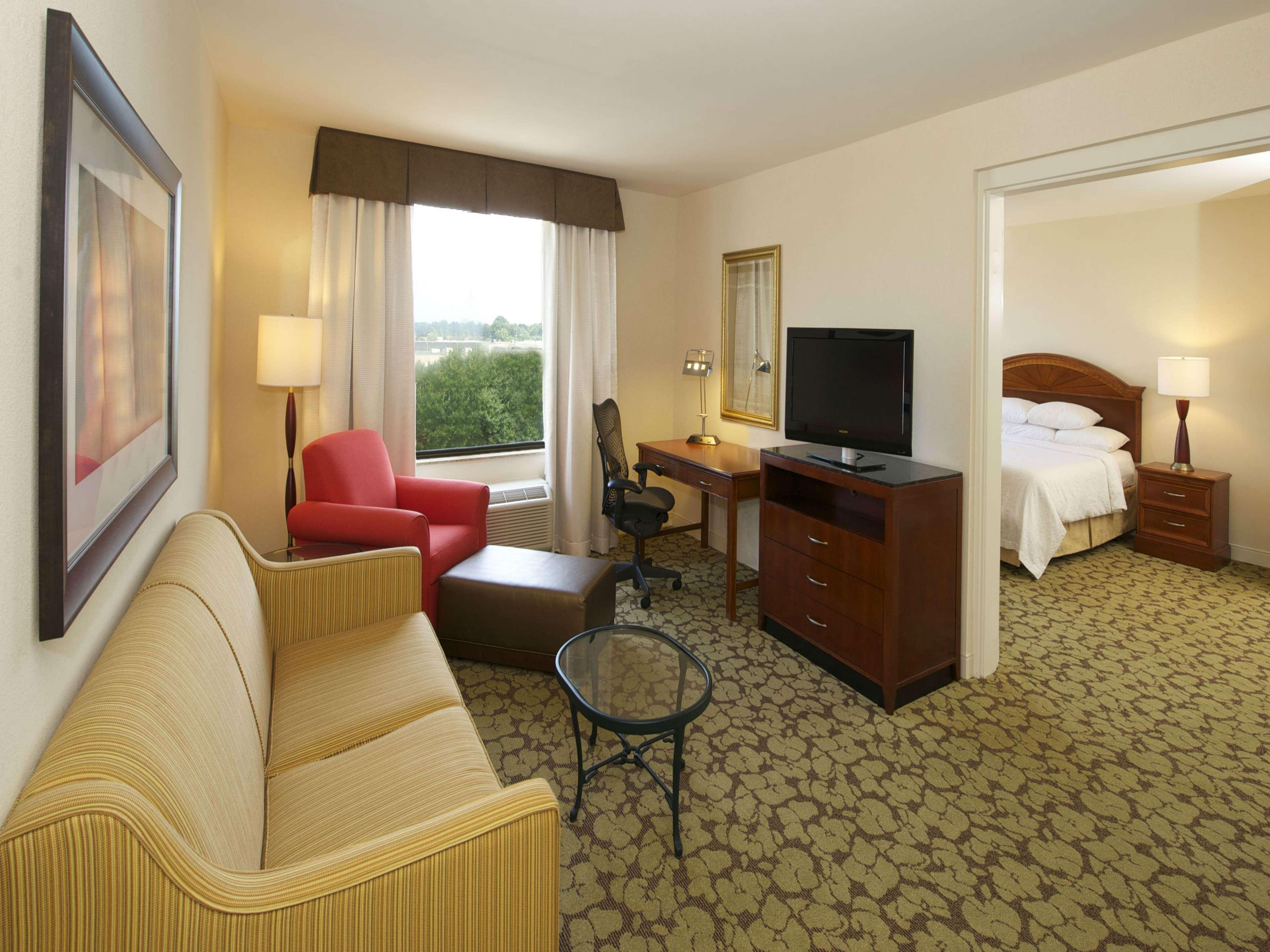 Hilton Garden Inn Virginia Beach Town Center Exterior foto