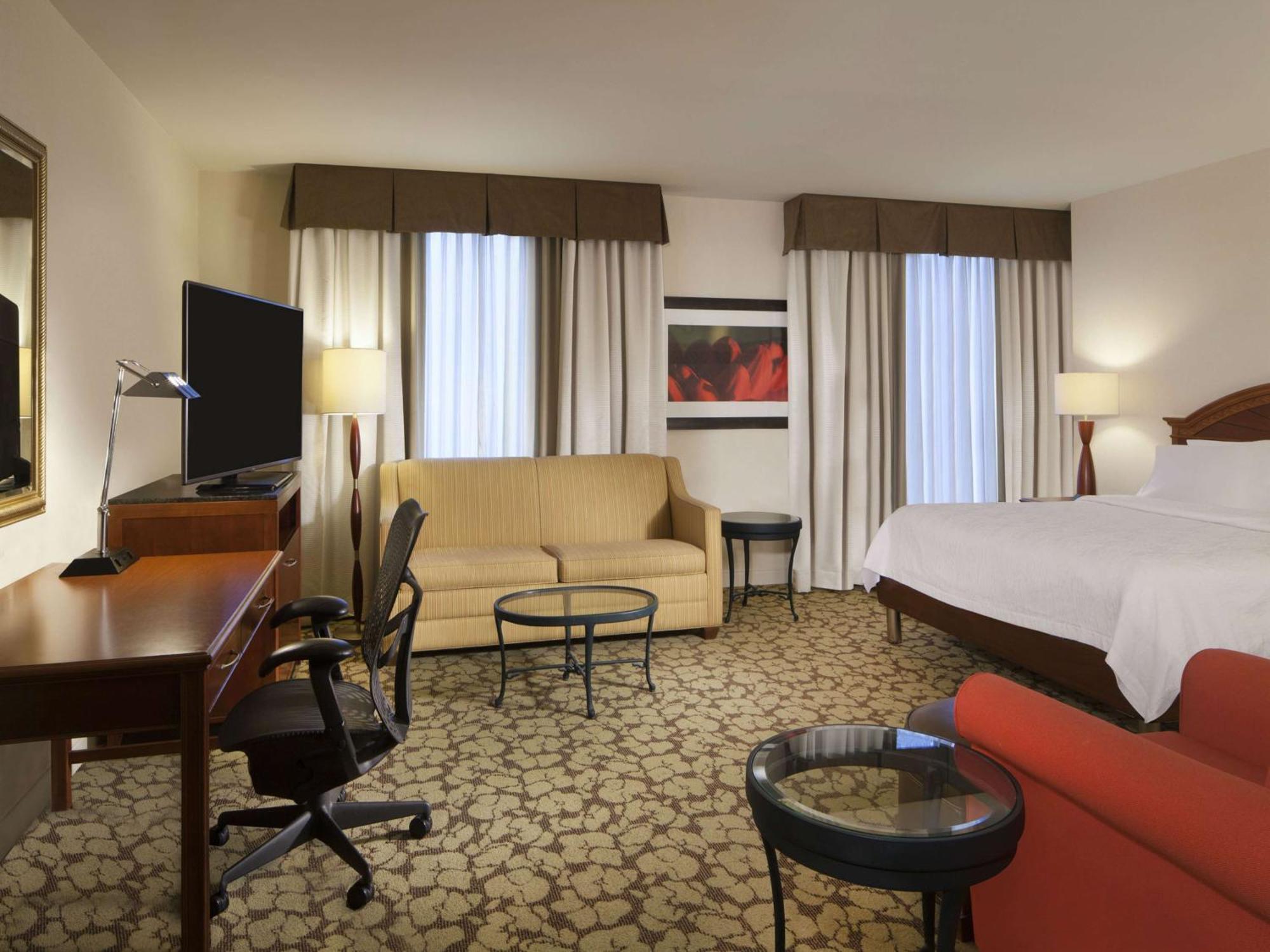 Hilton Garden Inn Virginia Beach Town Center Exterior foto