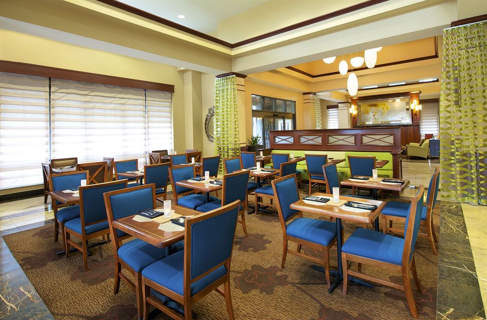 Hilton Garden Inn Virginia Beach Town Center Exterior foto